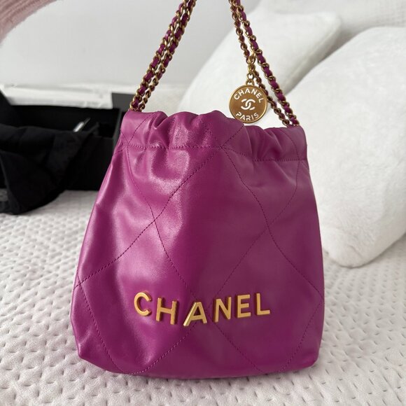 CHANEL Handbags - AUTHENTIC NEW CHANEL MINI 22 HOBO BAG AS3980B08037 FUSHIA PINK